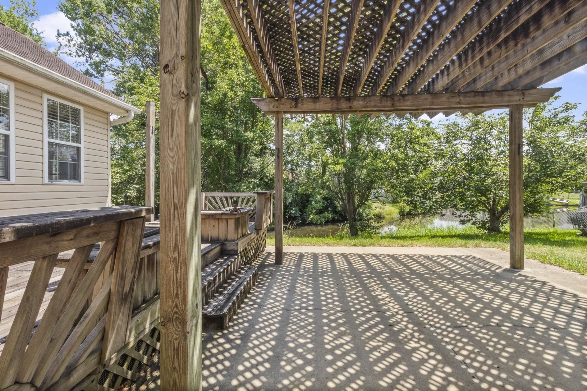 619 Blackstone Dr. Photo 10