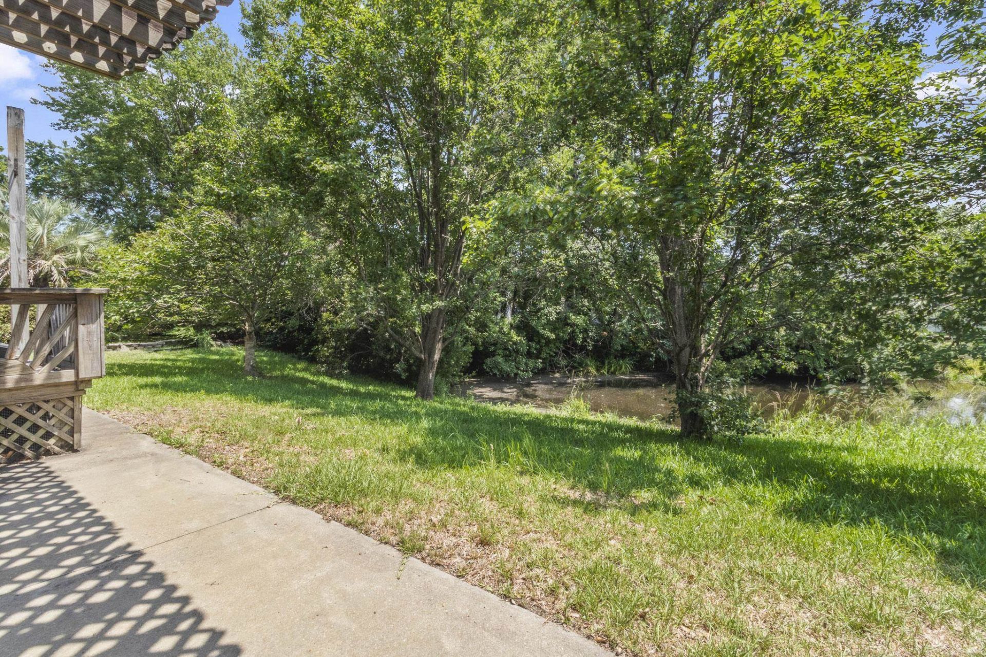 619 Blackstone Dr. Photo 12