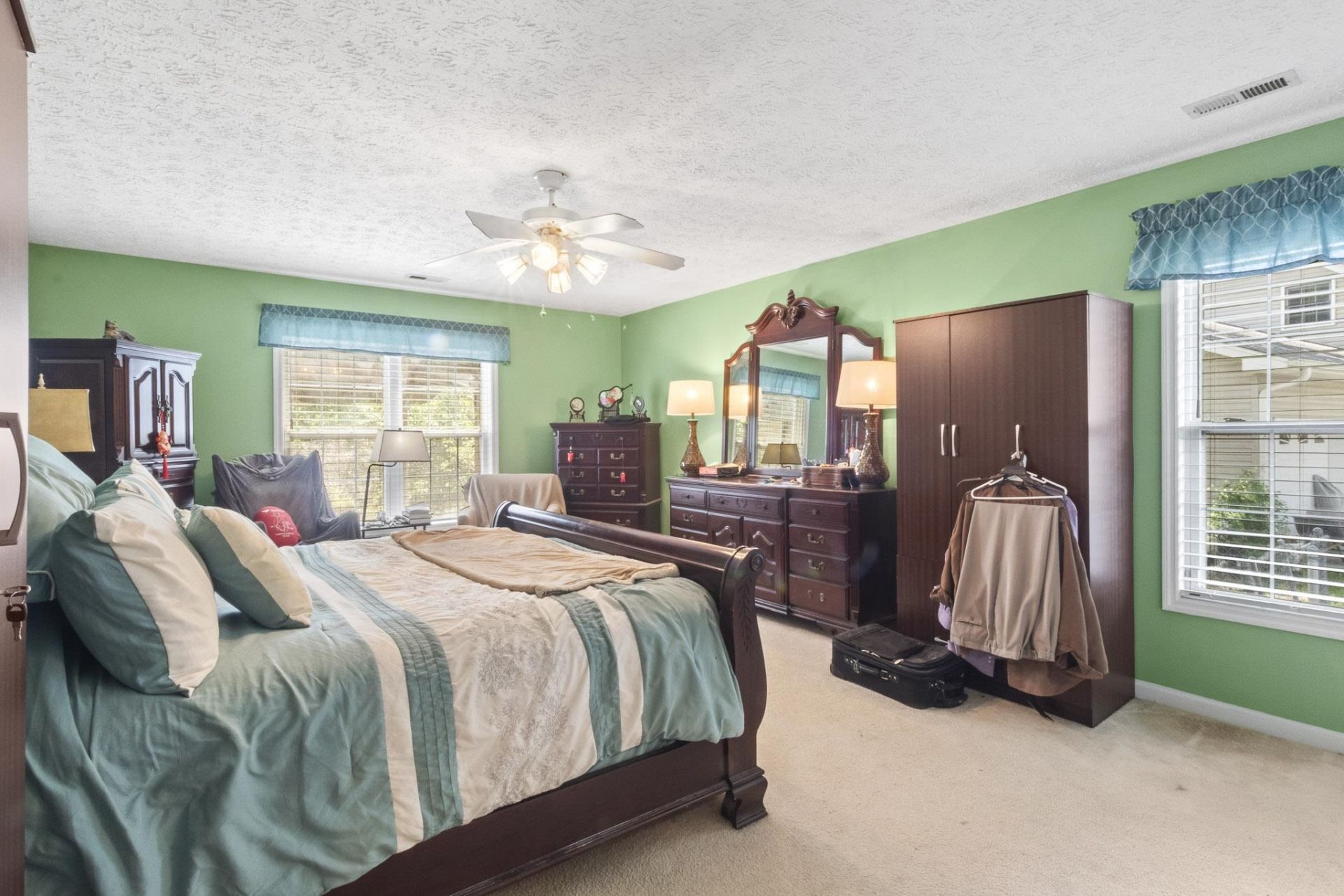619 Blackstone Dr. Photo 22