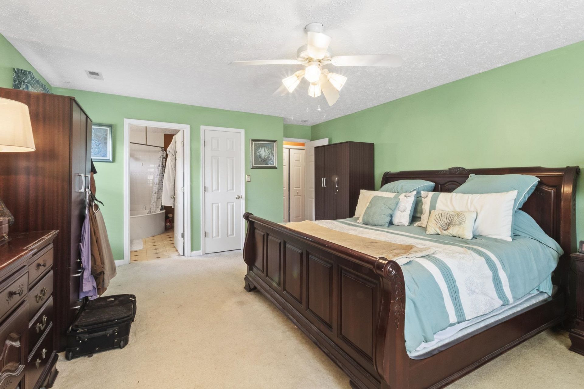 619 Blackstone Dr. Photo 24