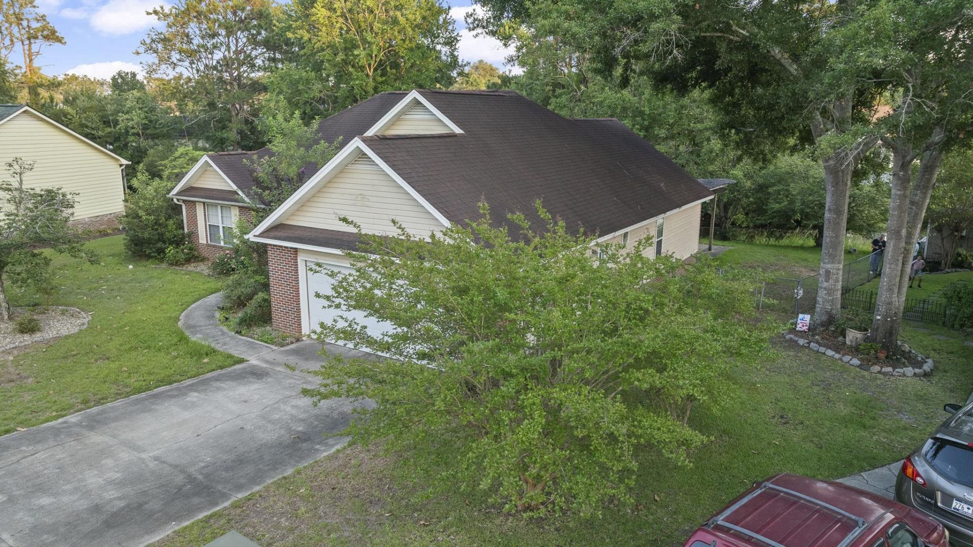 619 Blackstone Dr. Photo 6