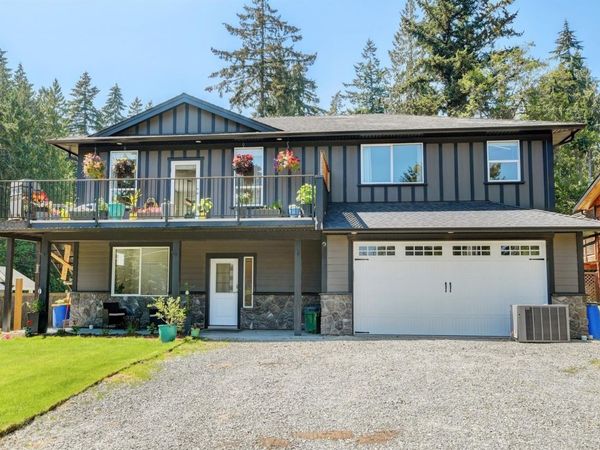 2656 Worthington Rd, Shawnigan Lake, BC V8H 2G4