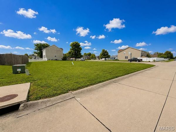 608 Joyce Lane, New Baden, IL 62265