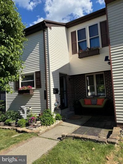 3412 COLONIAL COURT , ALLENTOWN, PA 18104