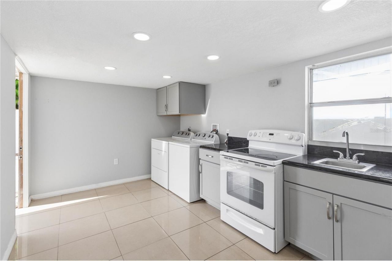 6835 Mesa Verde Street, Port Richey, FL 34668 Photo