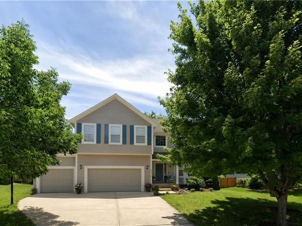 15217 W 153rd Street, Olathe, KS 66062