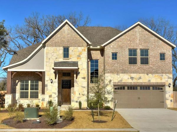 2401 Centennial LOOP, Round Rock, TX 78665