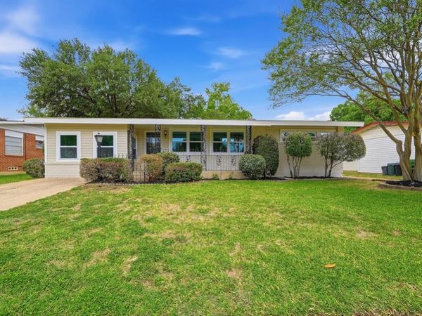 716 Pine Street , Hurst, TX 76053