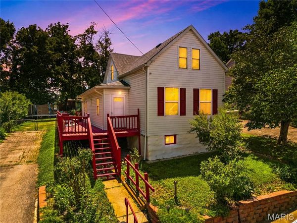 210 Horn Avenue, St Louis, MO 63125