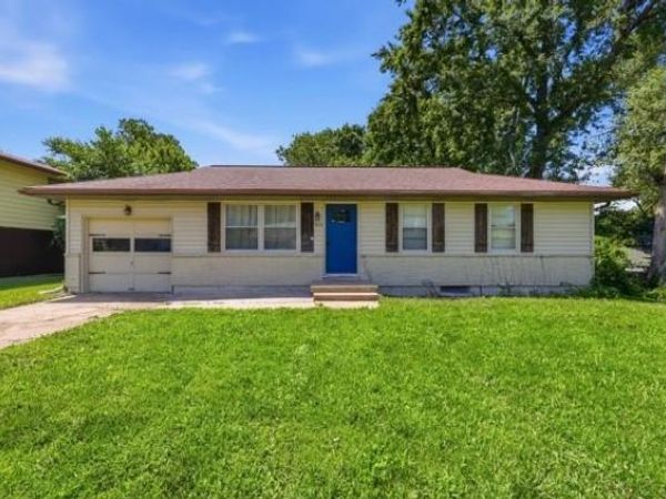 5011 NE 44th Terrace, Kansas City, MO 64117
