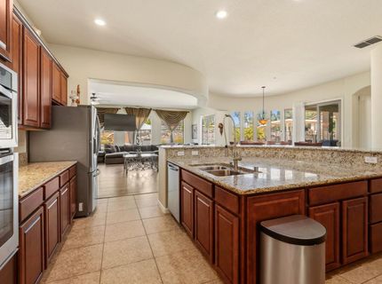 11875 Gidaro Dr, Elk Grove, CA 95624 Photo