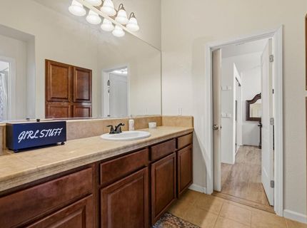 11875 Gidaro Dr, Elk Grove, CA 95624 Photo