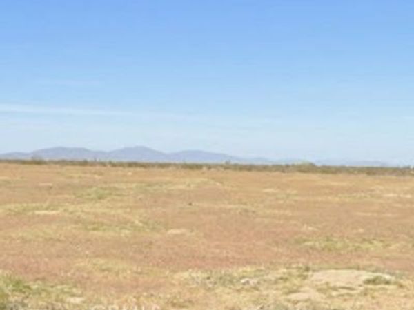 123 Avenue U, Pearblossom, CA 93553