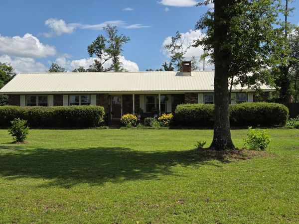 272 NE Dusty Miller Avenue, Madison, FL 32340