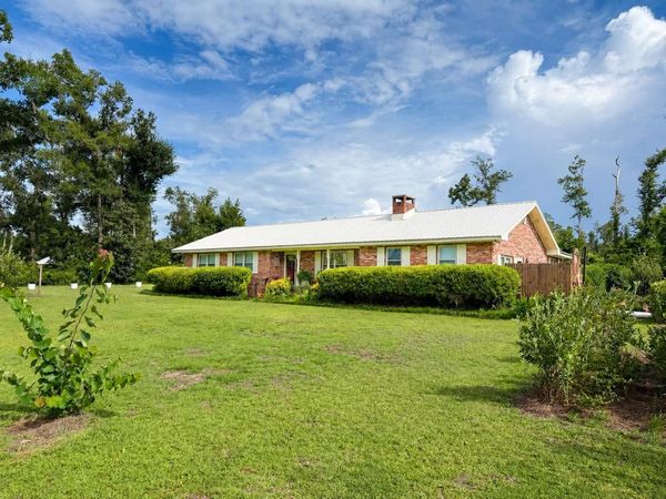 272 NE Dusty Miller Avenue, Madison, FL 32340