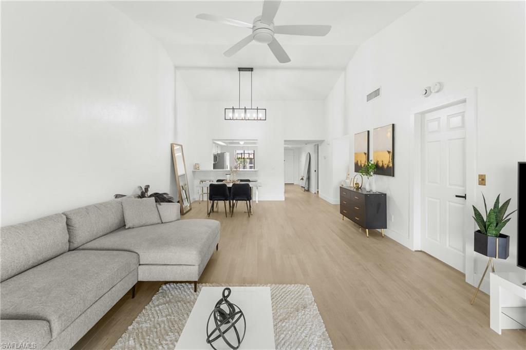 700 Misty Pines Cir, Unit 204, Naples, FL 34105 Photo