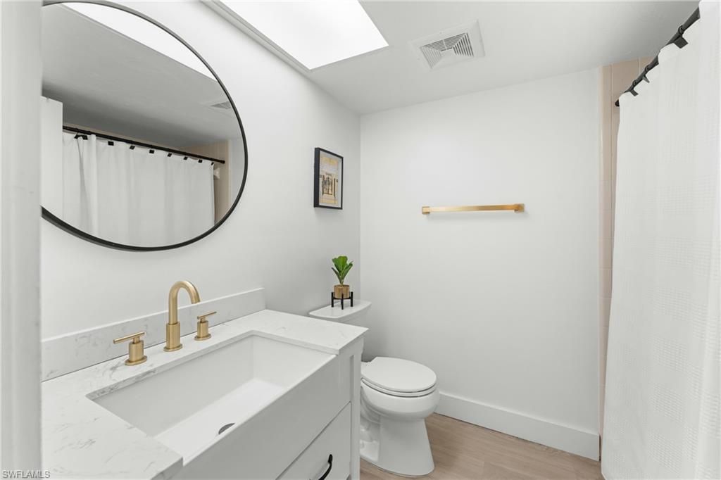 700 Misty Pines Cir, Unit 204, Naples, FL 34105 Photo