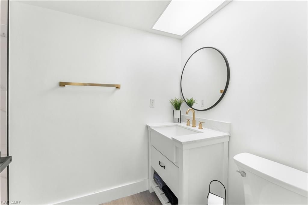 700 Misty Pines Cir, Unit 204, Naples, FL 34105 Photo
