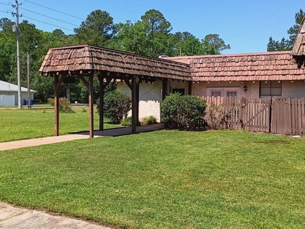 45097 FOURTH Avenue, Callahan, FL 32011
