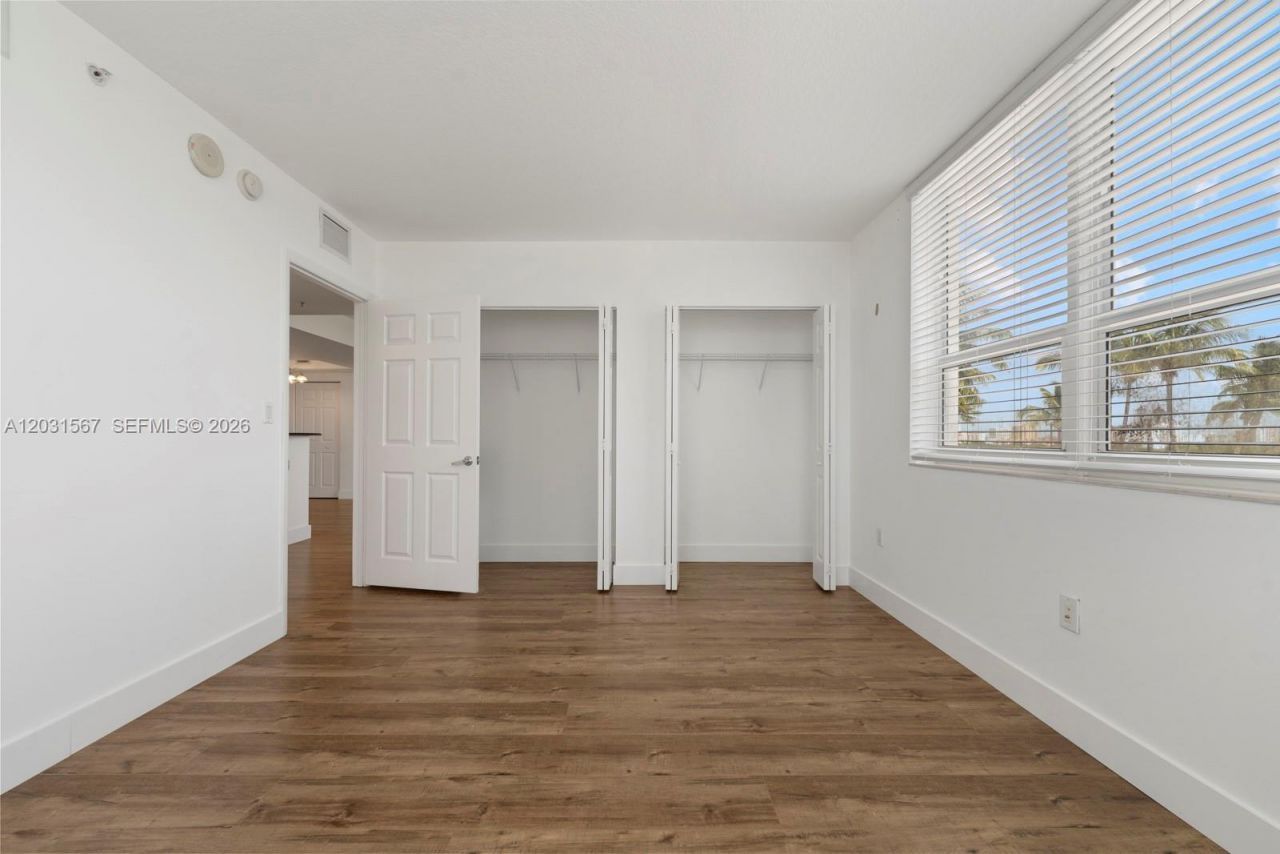 3232 SW 22nd Ter , Unit 802, Miami, FL 33145 Photo