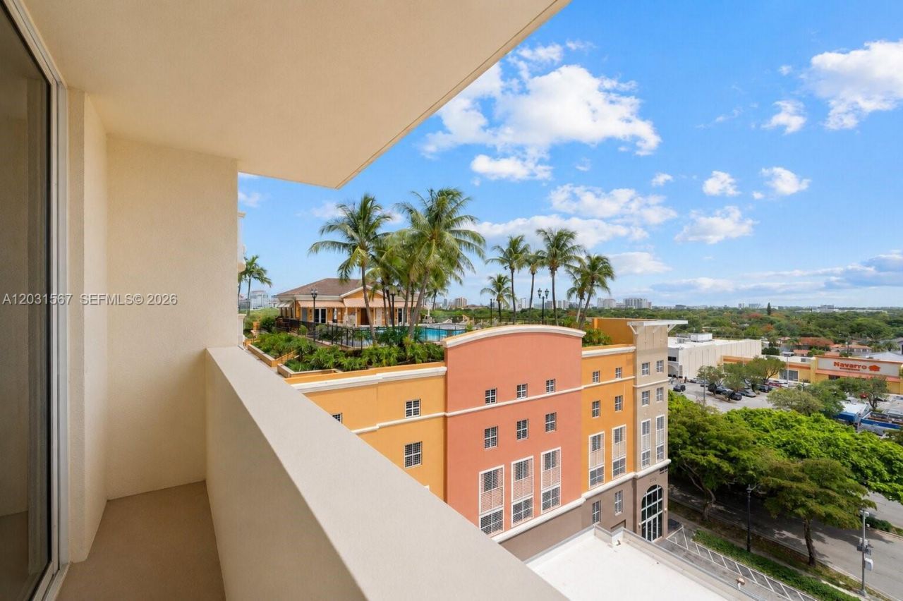 3232 SW 22nd Ter , Unit 802, Miami, FL 33145 Photo