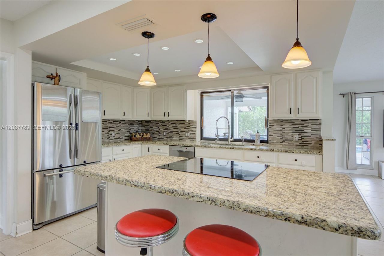 1300 NW 122 Ave, Plantation, FL 33323 Photo
