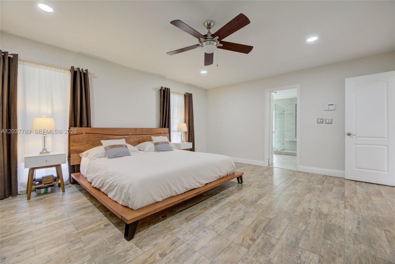 1300 NW 122 Ave, Plantation, FL 33323 Photo
