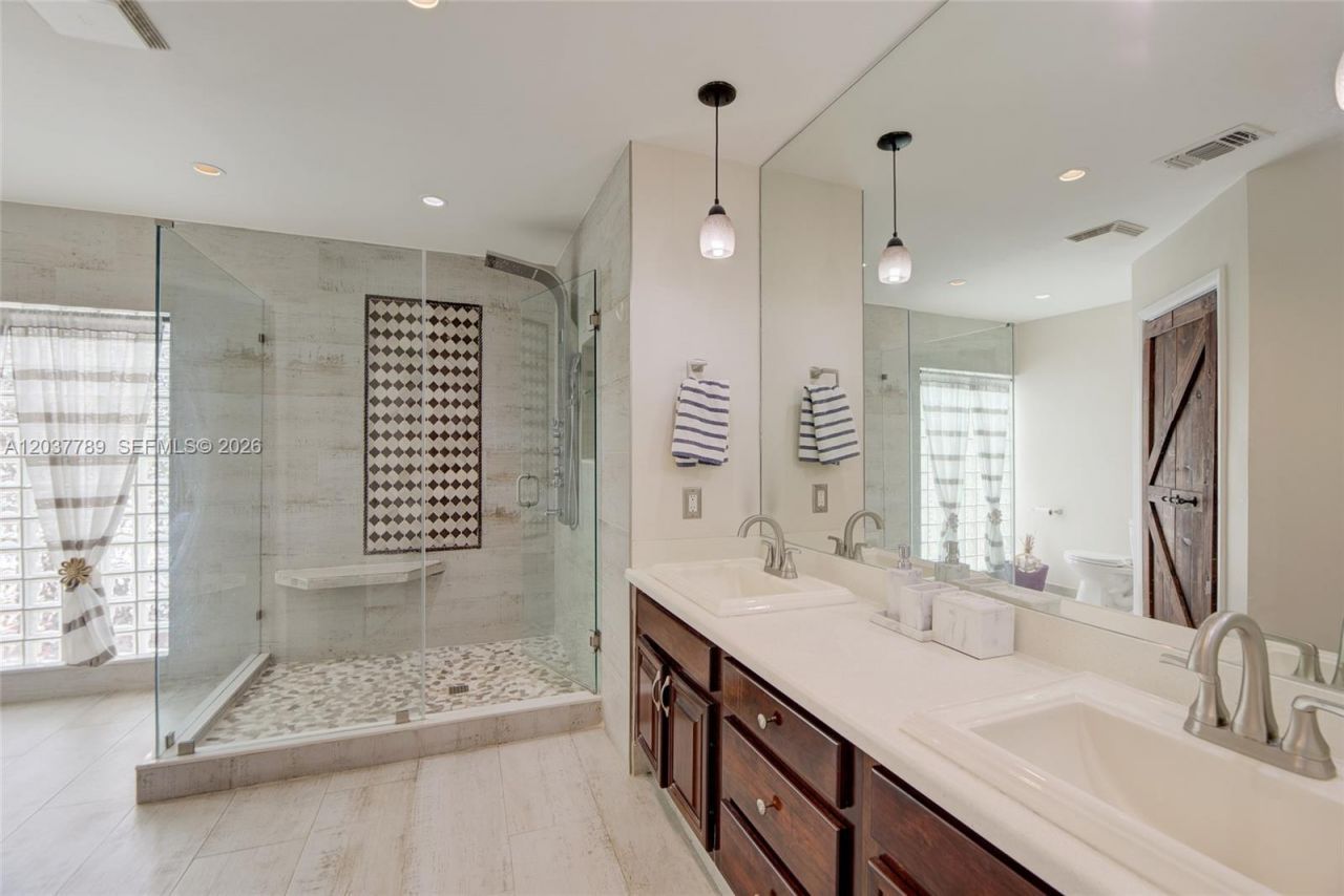 1300 NW 122 Ave, Plantation, FL 33323 Photo