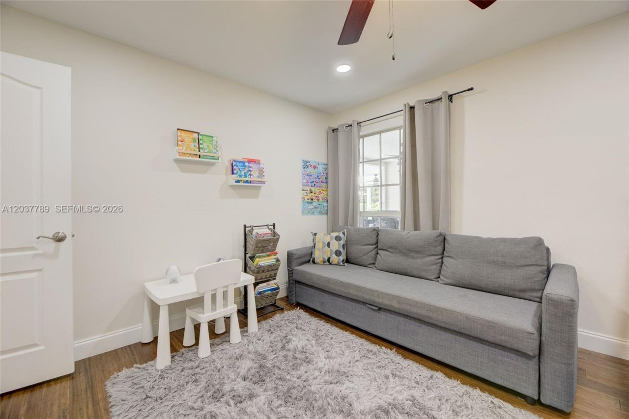 1300 NW 122 Ave, Plantation, FL 33323 Photo