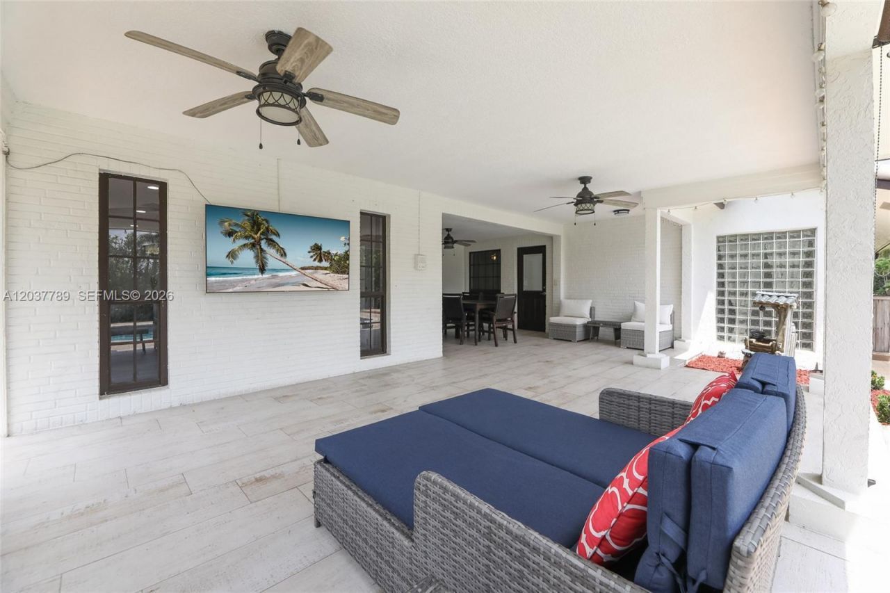 1300 NW 122 Ave, Plantation, FL 33323 Photo