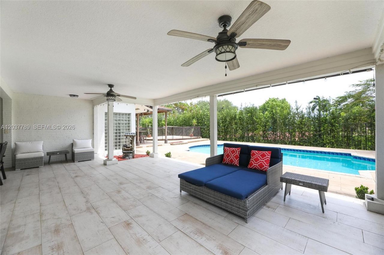 1300 NW 122 Ave, Plantation, FL 33323 Photo