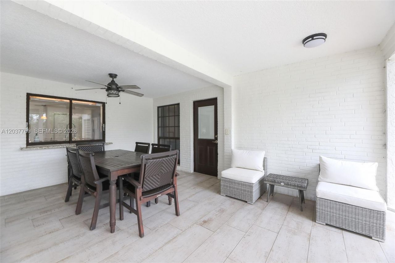 1300 NW 122 Ave, Plantation, FL 33323 Photo
