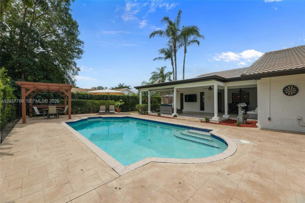 1300 NW 122 Ave, Plantation, FL 33323 Photo