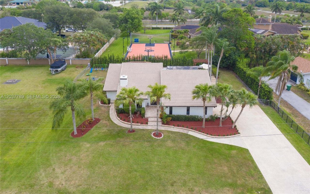 1300 NW 122 Ave, Plantation, FL 33323 Photo