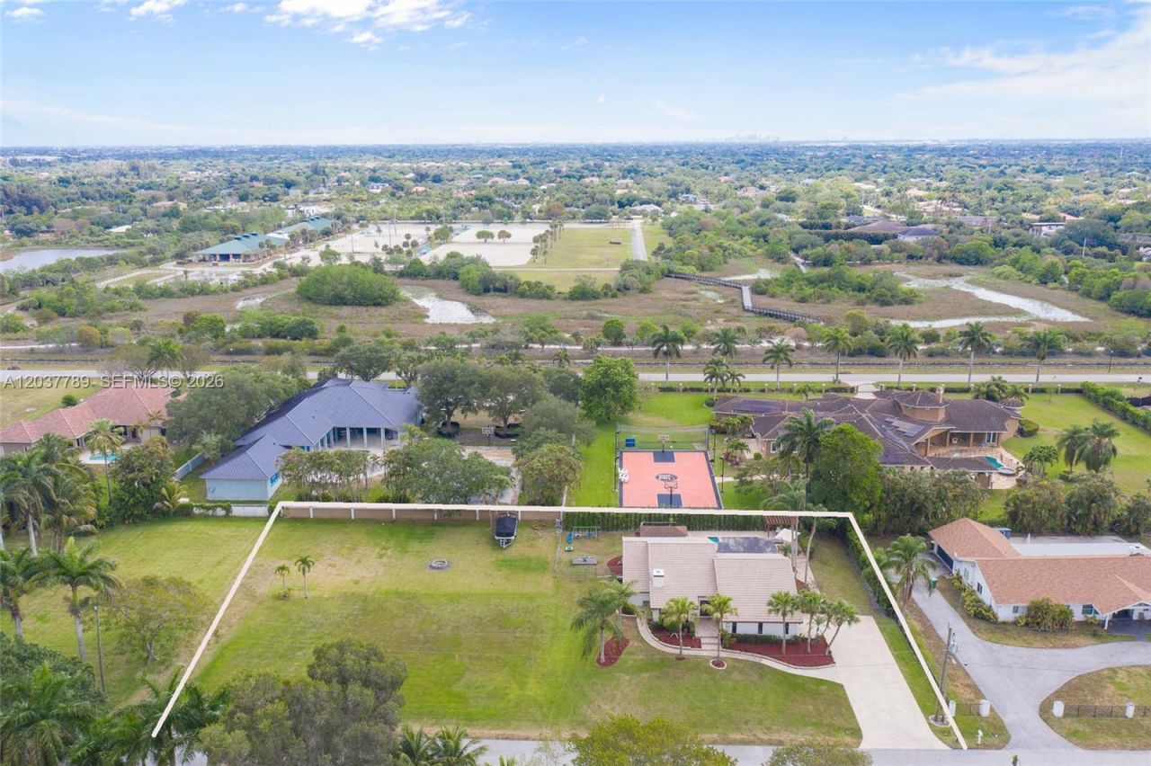 1300 NW 122 Ave, Plantation, FL 33323 Photo