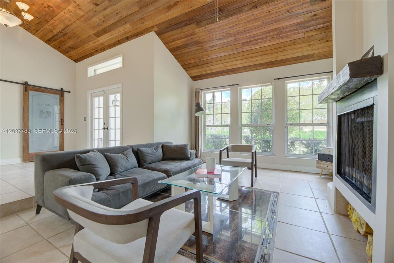 1300 NW 122 Ave, Plantation, FL 33323 Photo