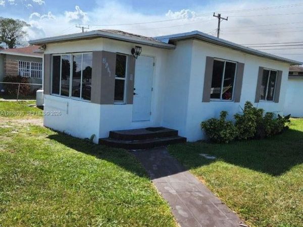 2501 NW 55th Ter , Miami, FL 33142
