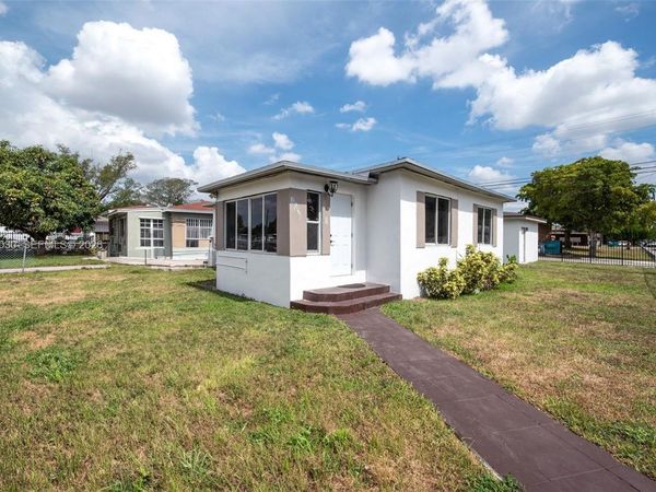 2501 NW 55th Ter , Miami, FL 33142