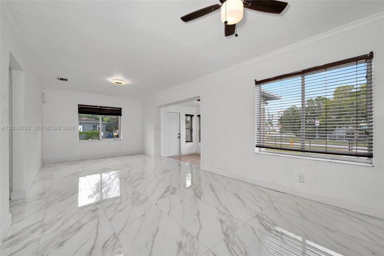 2501 NW 55th Ter , Miami, FL 33142 Photo