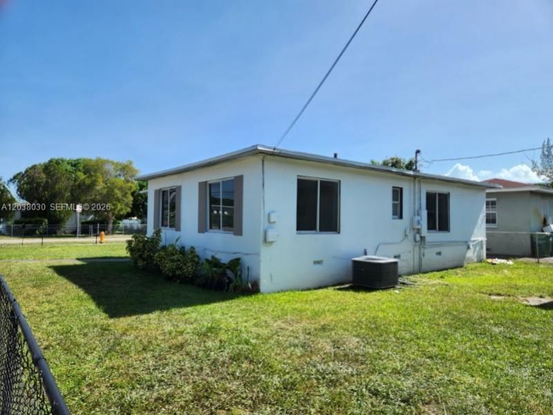 2501 NW 55th Ter , Miami, FL 33142 Photo