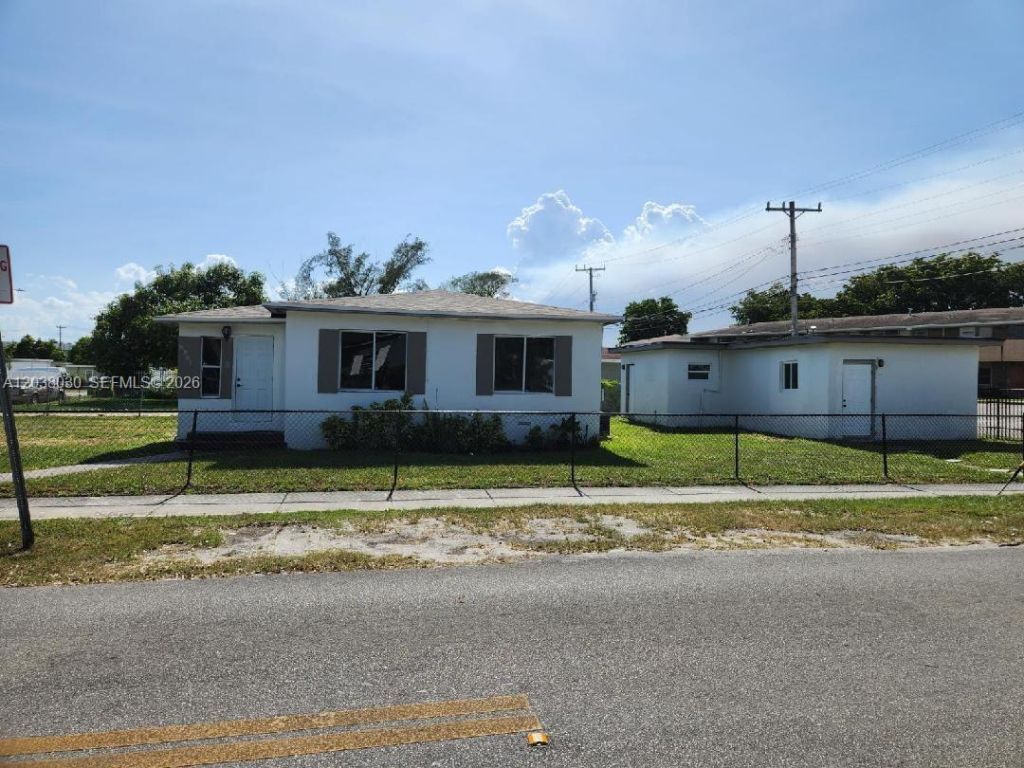 2501 NW 55th Ter , Miami, FL 33142 Photo