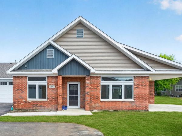559 Stearn Drive, Unit 559, Genoa, IL 60135
