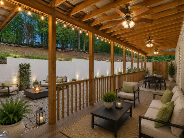 725 Nix Drive, Gainesville, GA 30501