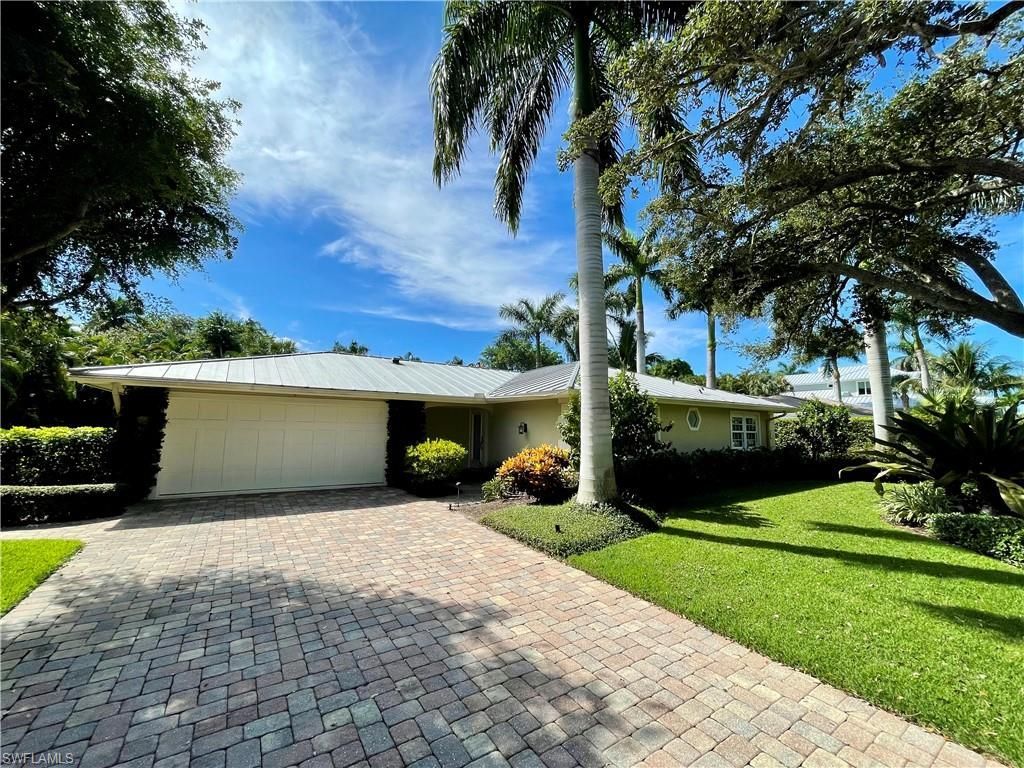 330 Putter Point Dr, Naples, FL 34103 Photo