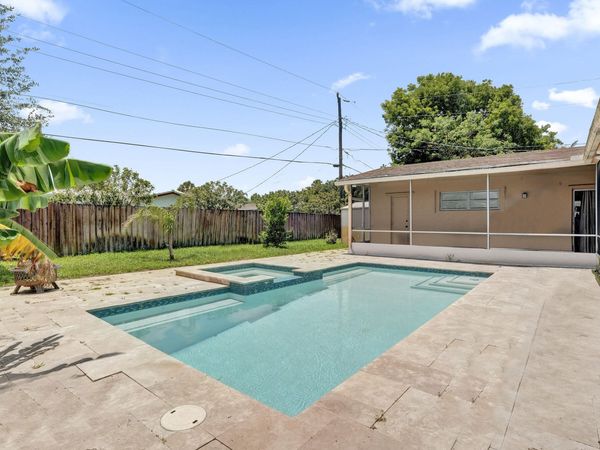 811 NW 43rd Avenue, Coconut Creek, FL 33066
