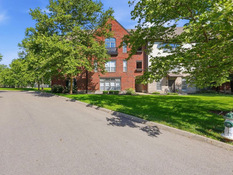 6051 Craughwell Lane, Dublin, OH 43017 Photo 2