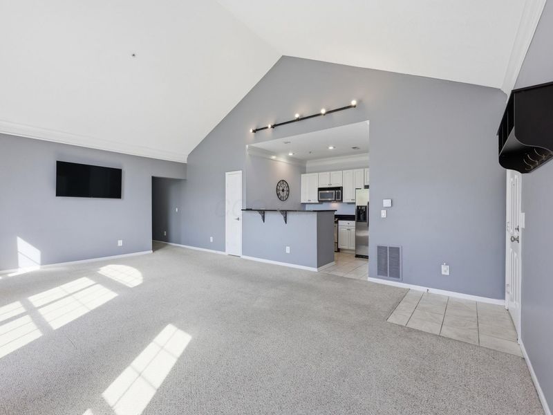 6051 Craughwell Lane, Dublin, OH 43017 Photo 7