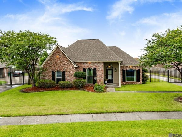 4036 Monte Vista Dr, Addis, LA 70710