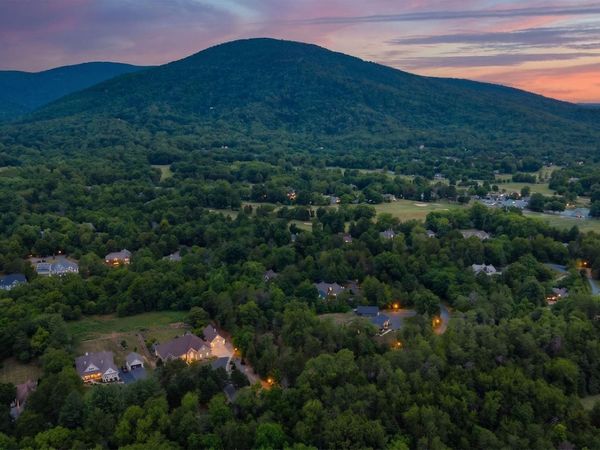 717 CEDAR MEADOW DR, NELLYSFORD, VA 22958