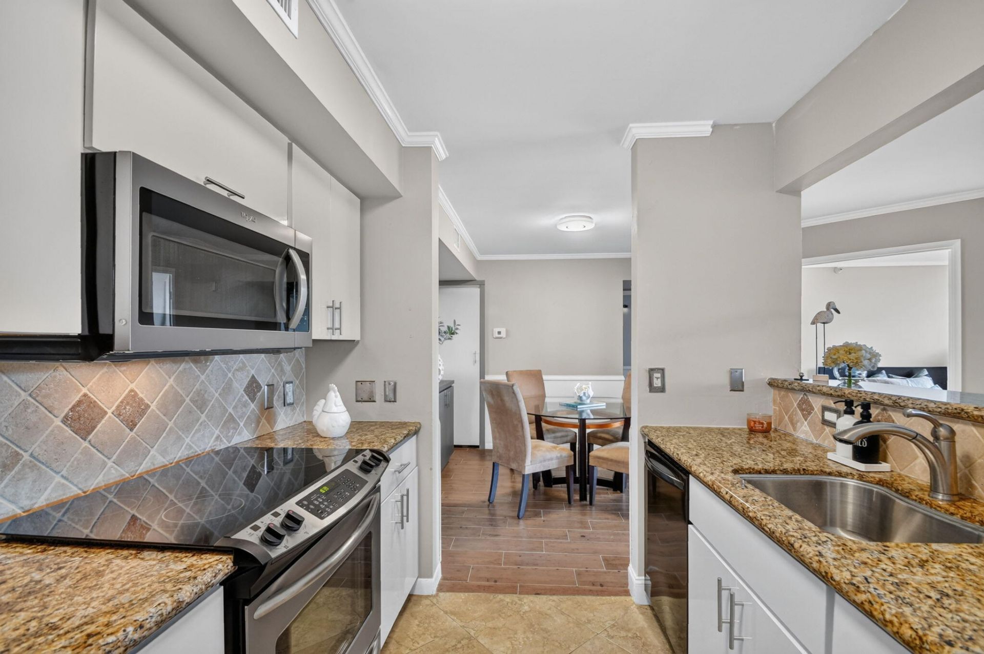 135 Yacht Club Way, Unit 204, Hypoluxo, FL 33462 Photo
